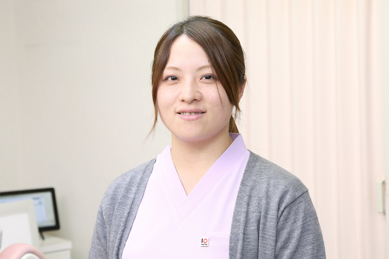 歯科助手兼受付 岡部英子