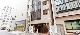 駅から徒歩1分